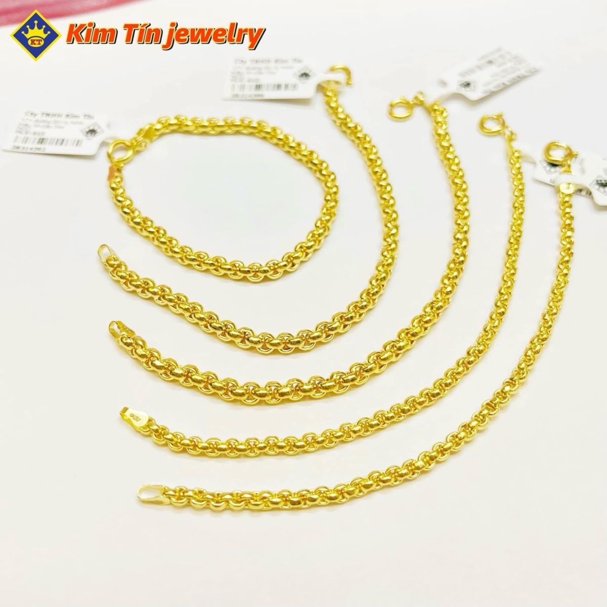 lắc-bé-chữ-cong-444