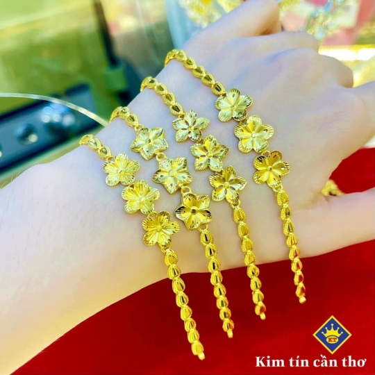 Lắc Hoa Mai KTJ082