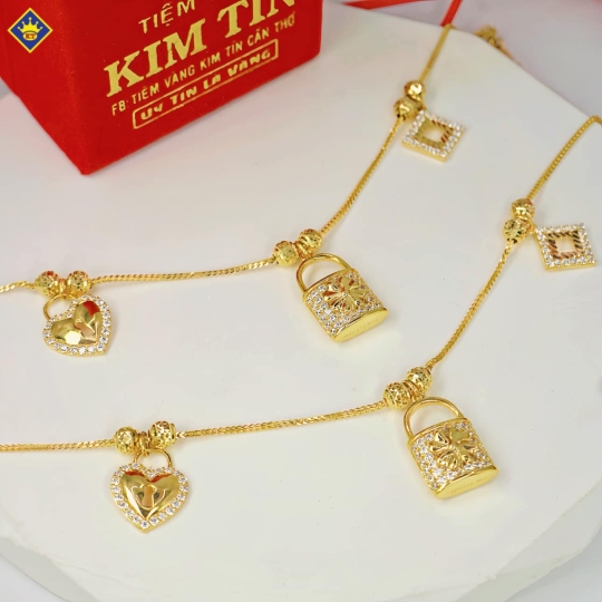Lắc Tay Nữ KTJ033